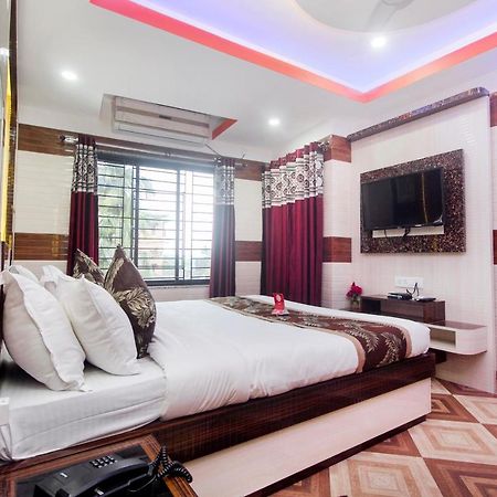 Oyo 16064 Tirupati Lodge Siliguri Exterior photo