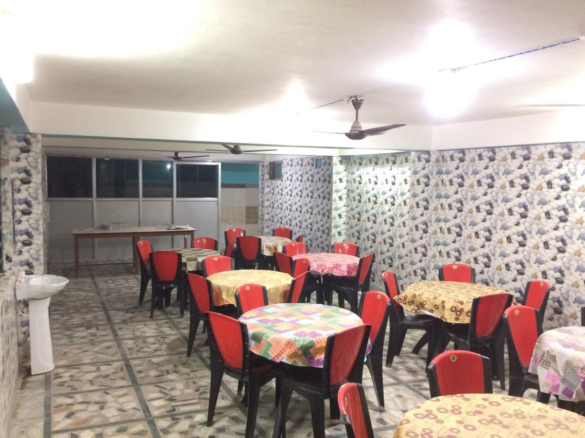 Oyo 16064 Tirupati Lodge Siliguri Exterior photo