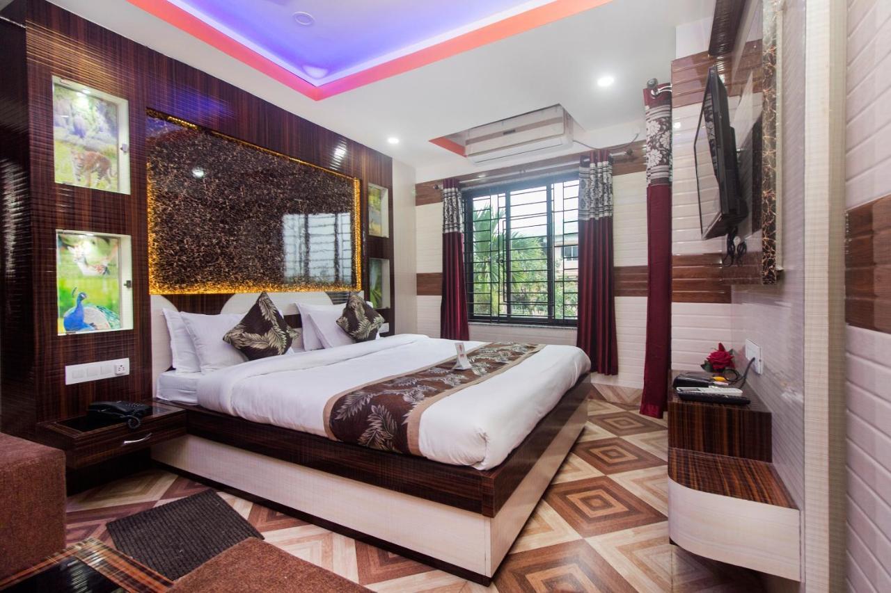 Oyo 16064 Tirupati Lodge Siliguri Exterior photo